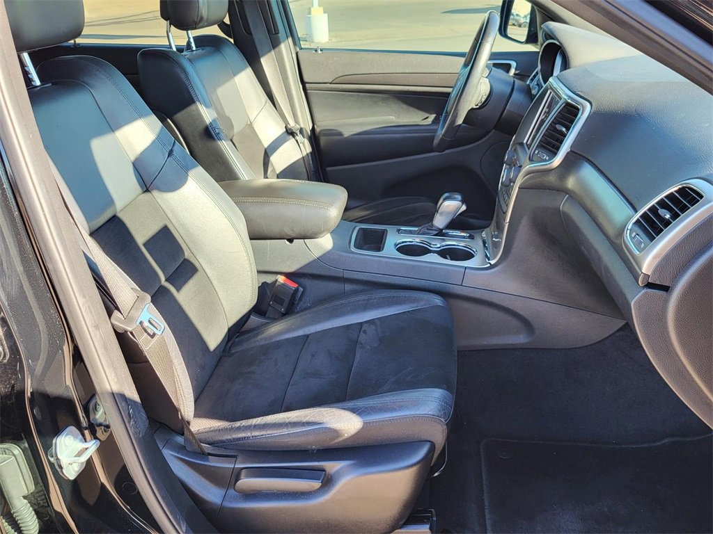 Used 2018 Jeep Grand Cherokee Altitude image 10