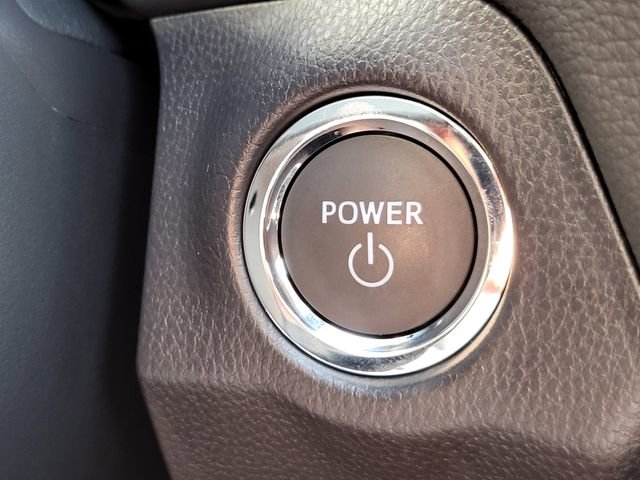 Used 2025 Toyota RAV4 XLE w/ Convenience Package image 30