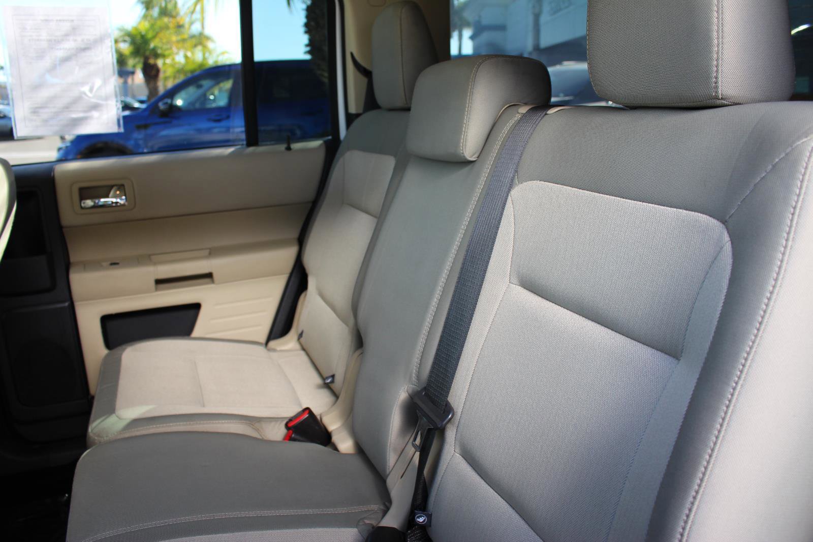 Used 2018 Ford Flex SE image 31