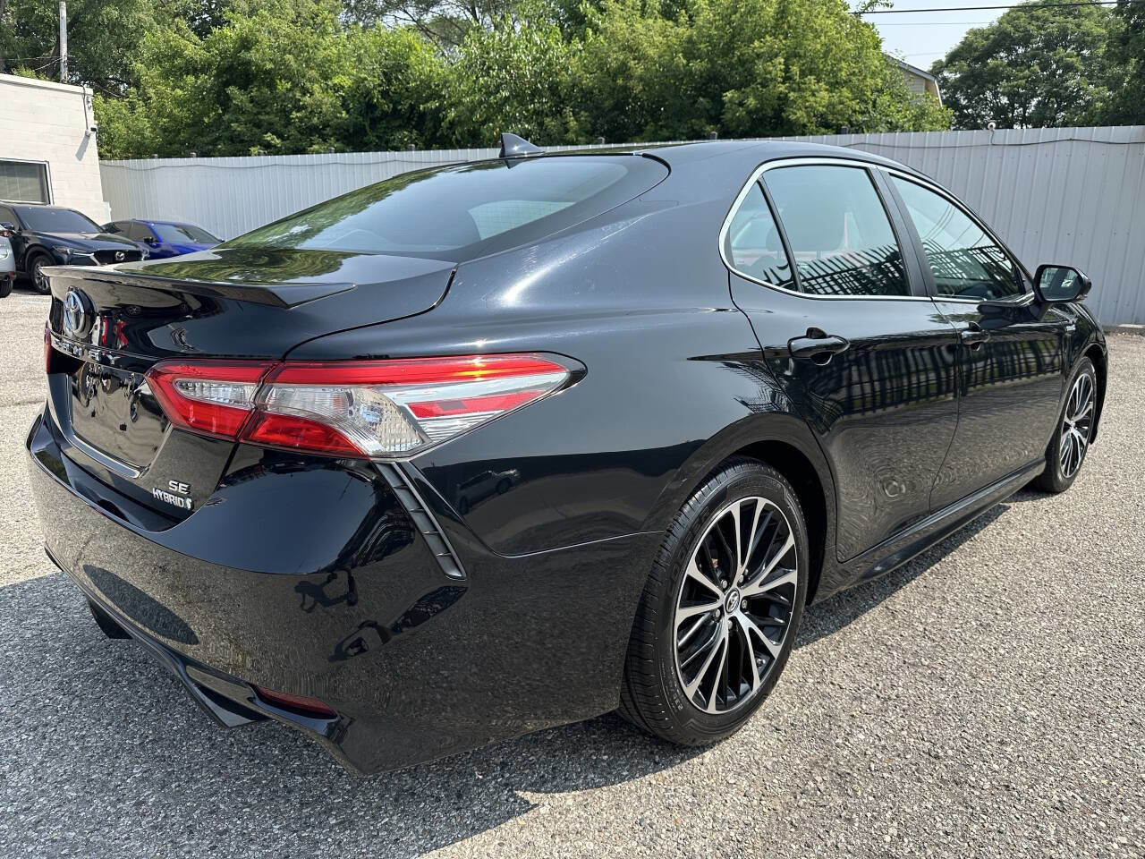Used 2018 Toyota Camry SE image 7