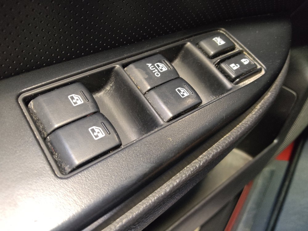 Used 2014 Subaru Outback 3.6R Limited w/ Accessory Value Package (OYZ) AWD/4WD image 27