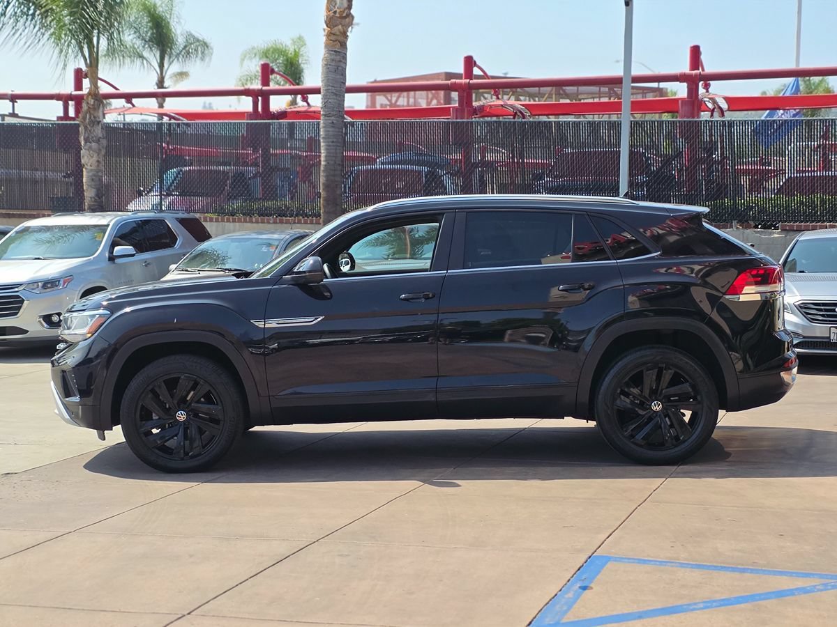 Used 2023 Volkswagen Atlas Cross Sport SE FWD image 9