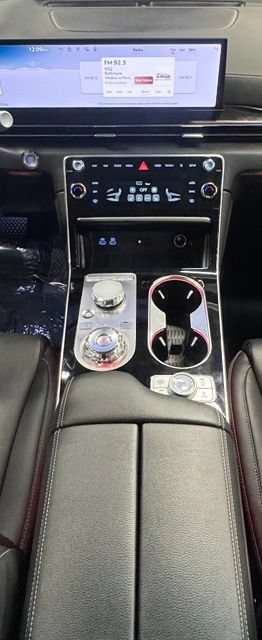 Used 2025 Genesis GV80 2.5T Standard AWD/4WD image 21