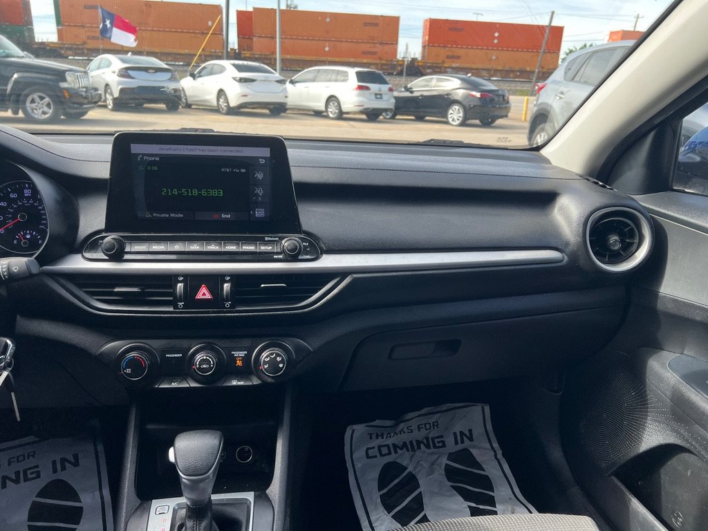 Used 2020 Kia Forte LXS FWD image 16