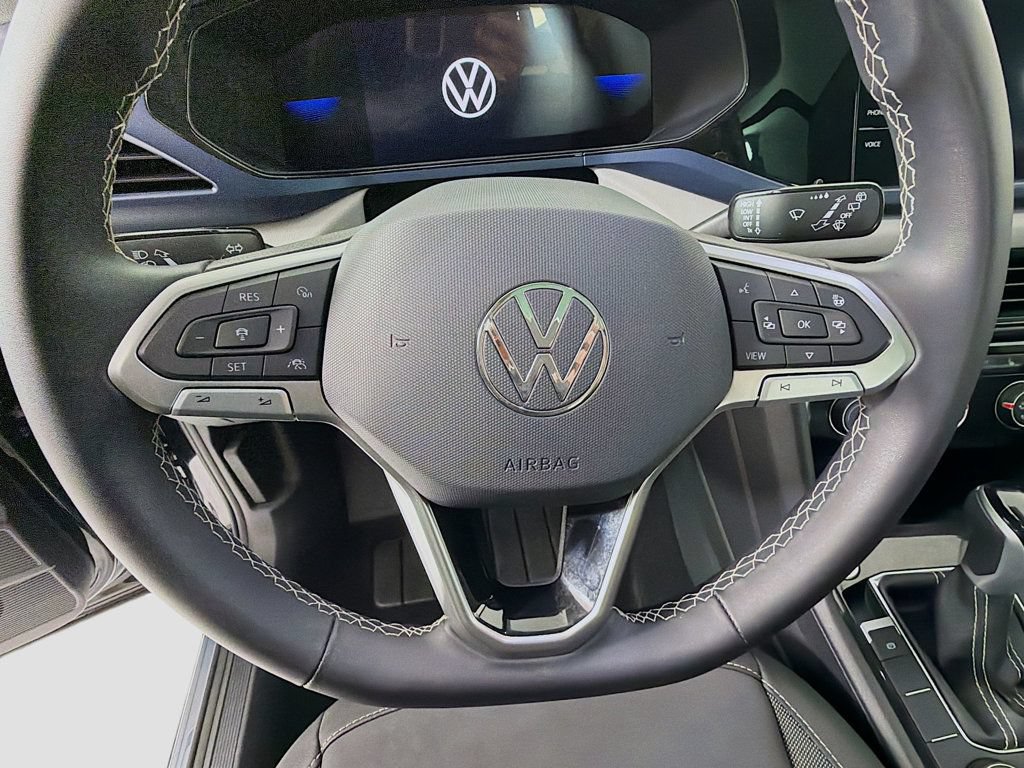 Certified 2023 Volkswagen Taos SE AWD/4WD image 11