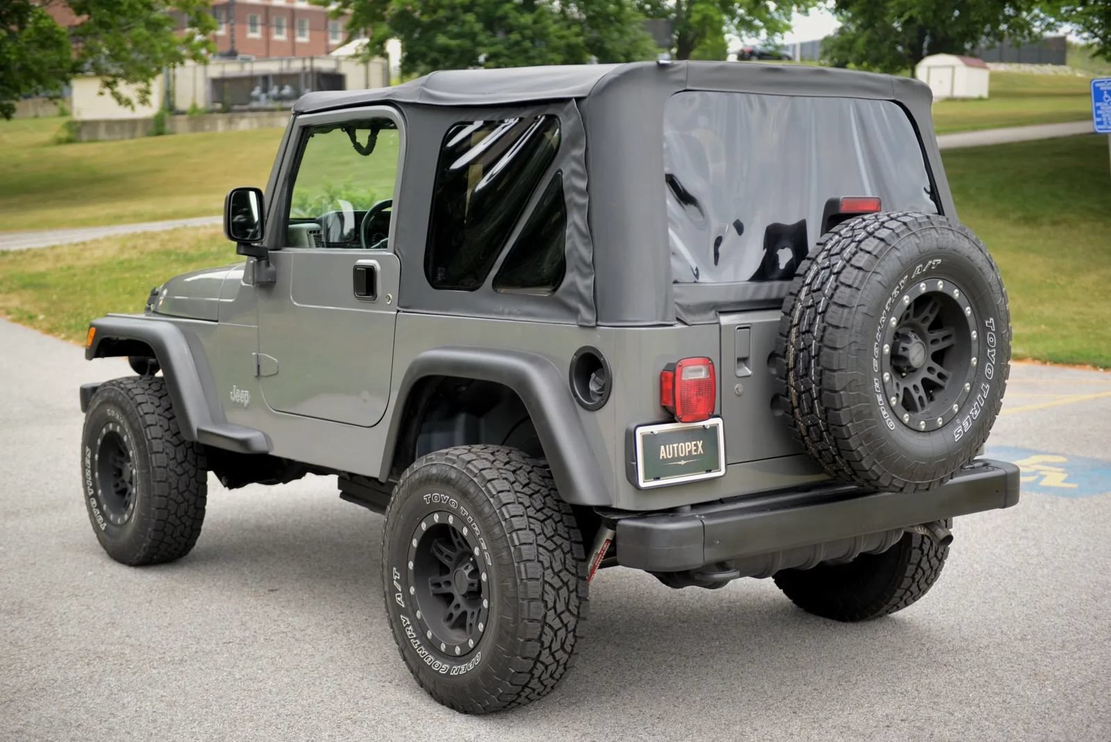 Used 2004 Jeep Wrangler 4WD w/ 30" Tire & Wheel Group image 22