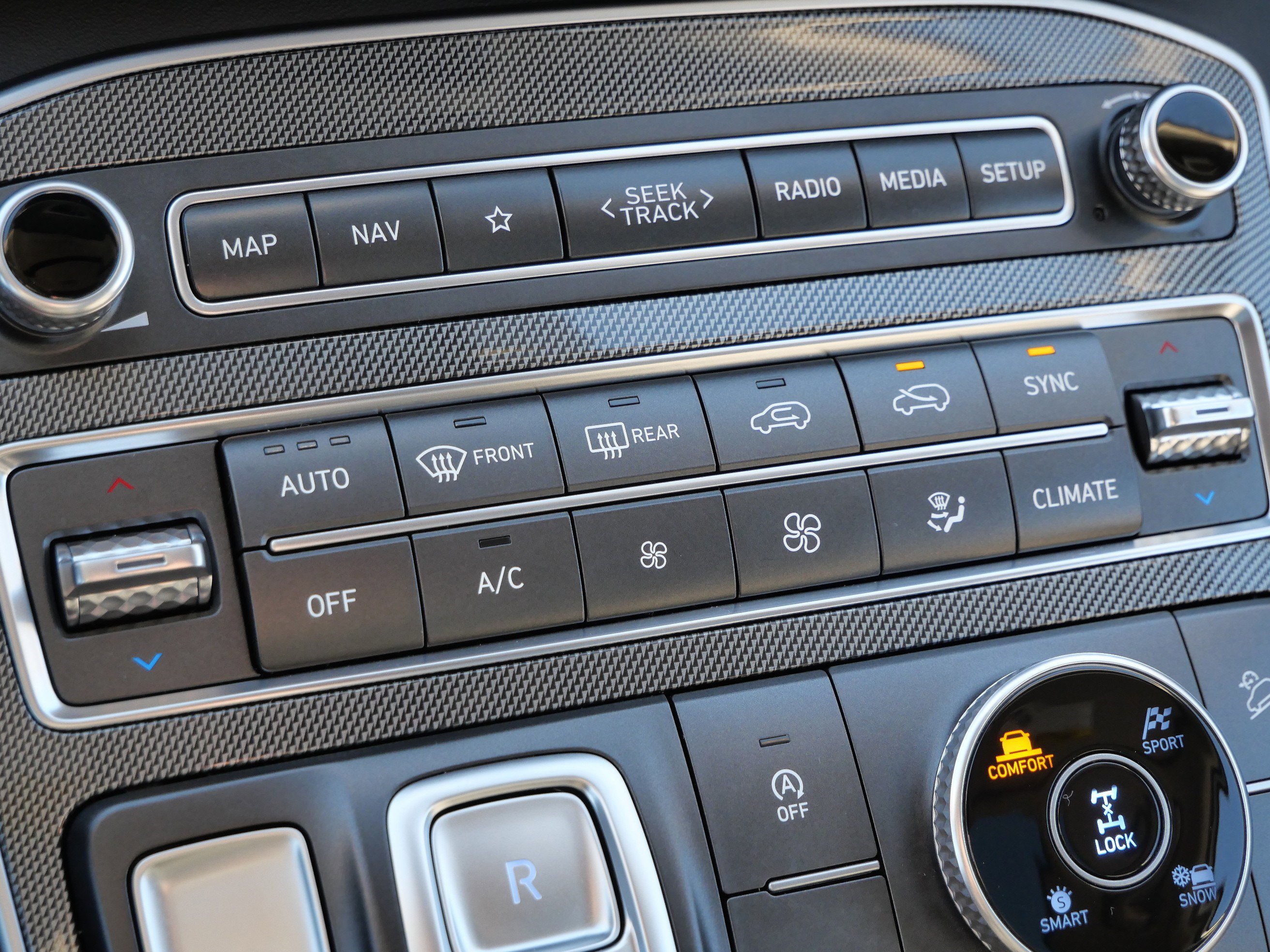 Certified 2023 Hyundai Santa Fe SEL w/ Premium Package image 24