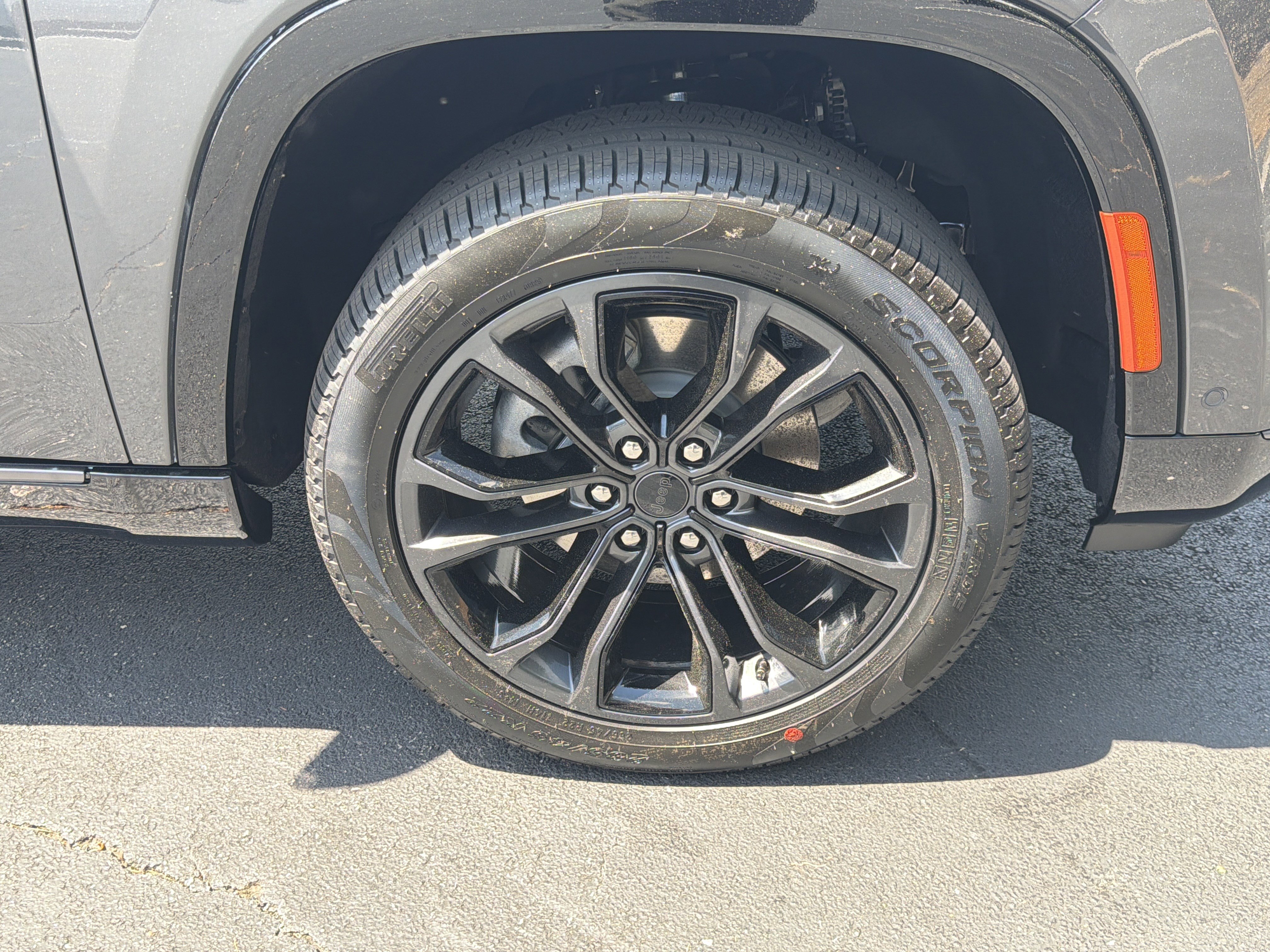 New 2026 Jeep Grand Wagoneer L Summit AWD/4WD image 14