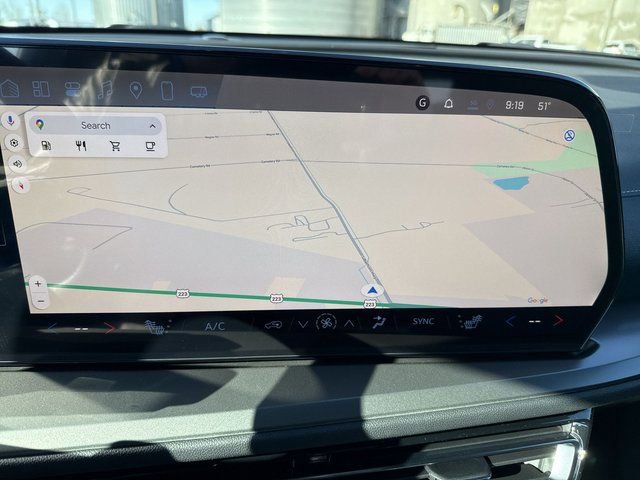 New 2026 Chevrolet Traverse LT w/ Driver Confidence Package image 3