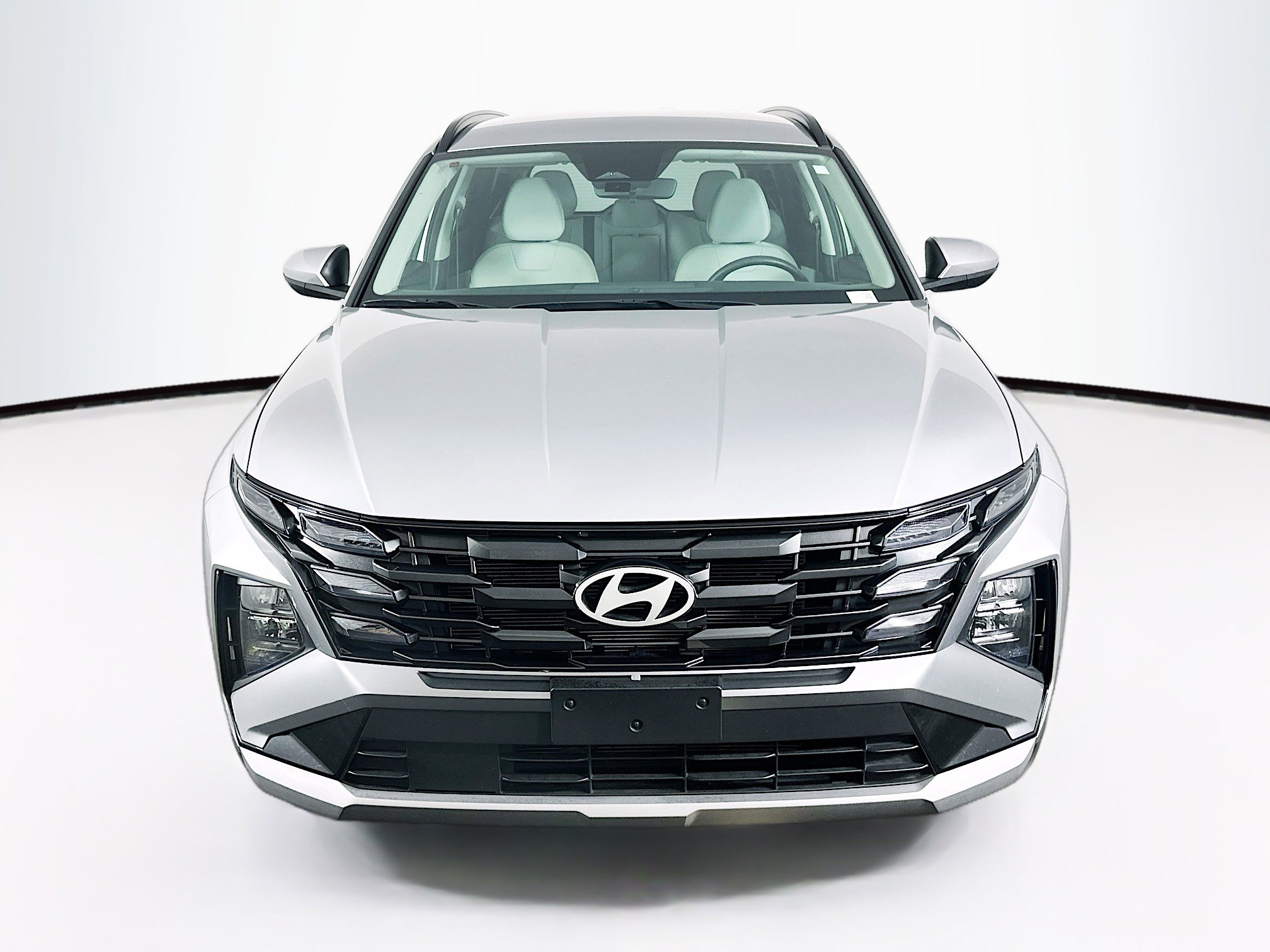 Used 2025 Hyundai Tucson SEL FWD image 2