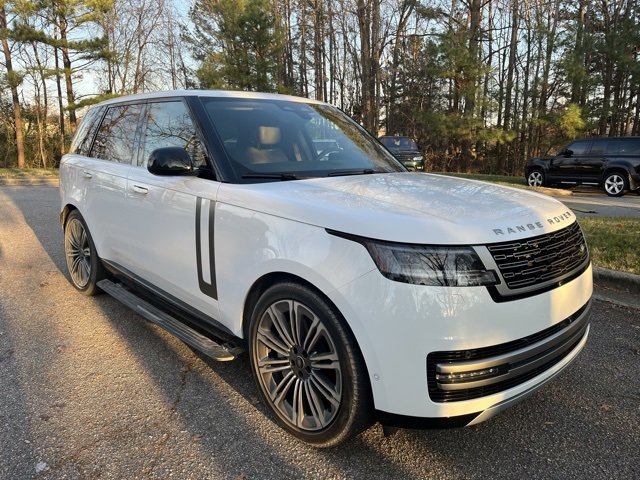 Used 2024 Land Rover Range Rover SE video 2