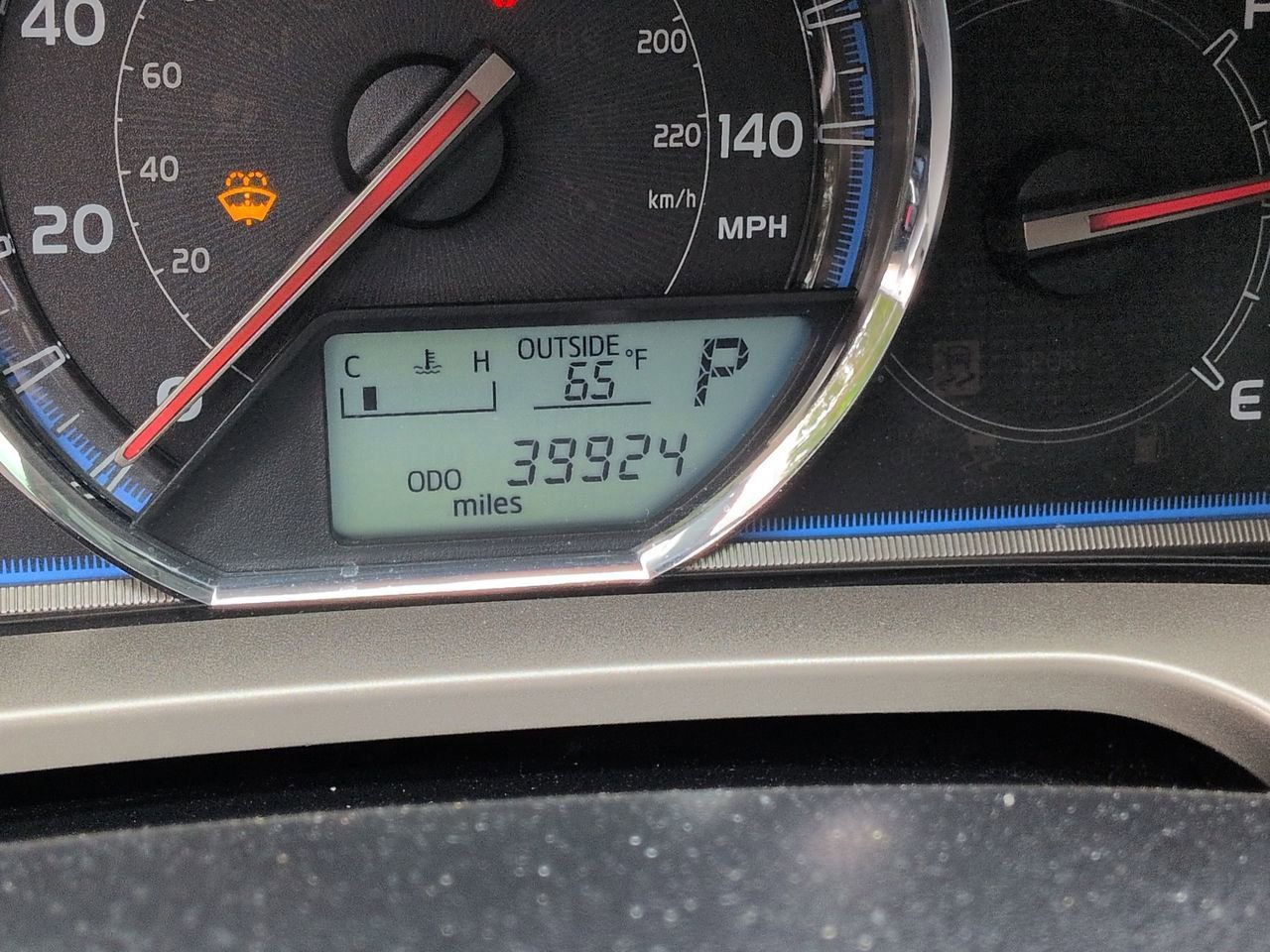 Used 2014 Toyota RAV4 Limited image 27