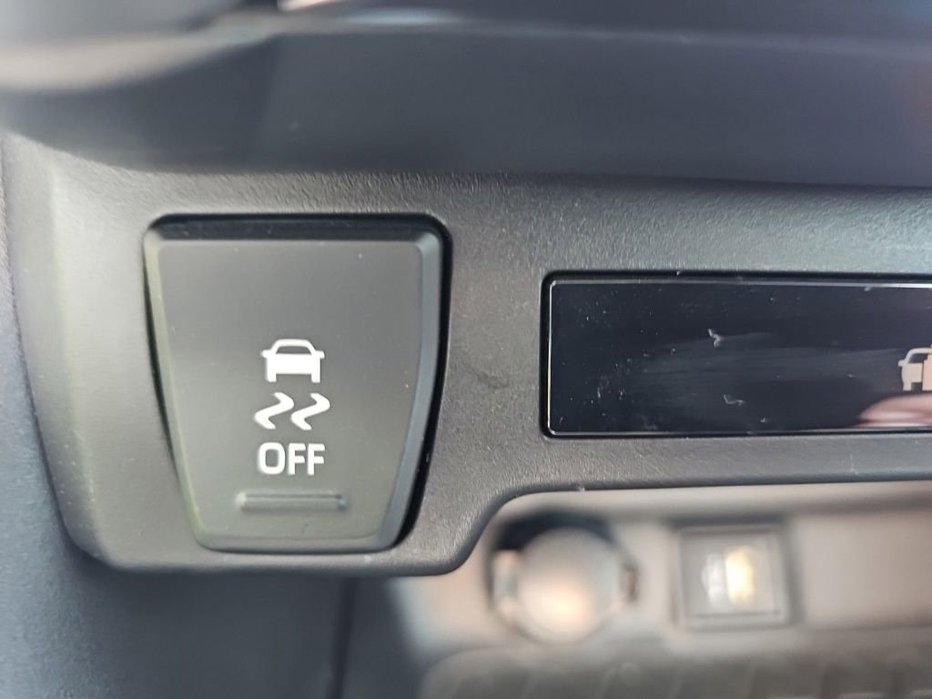 Used 2025 Toyota RAV4 XLE Premium FWD image 23