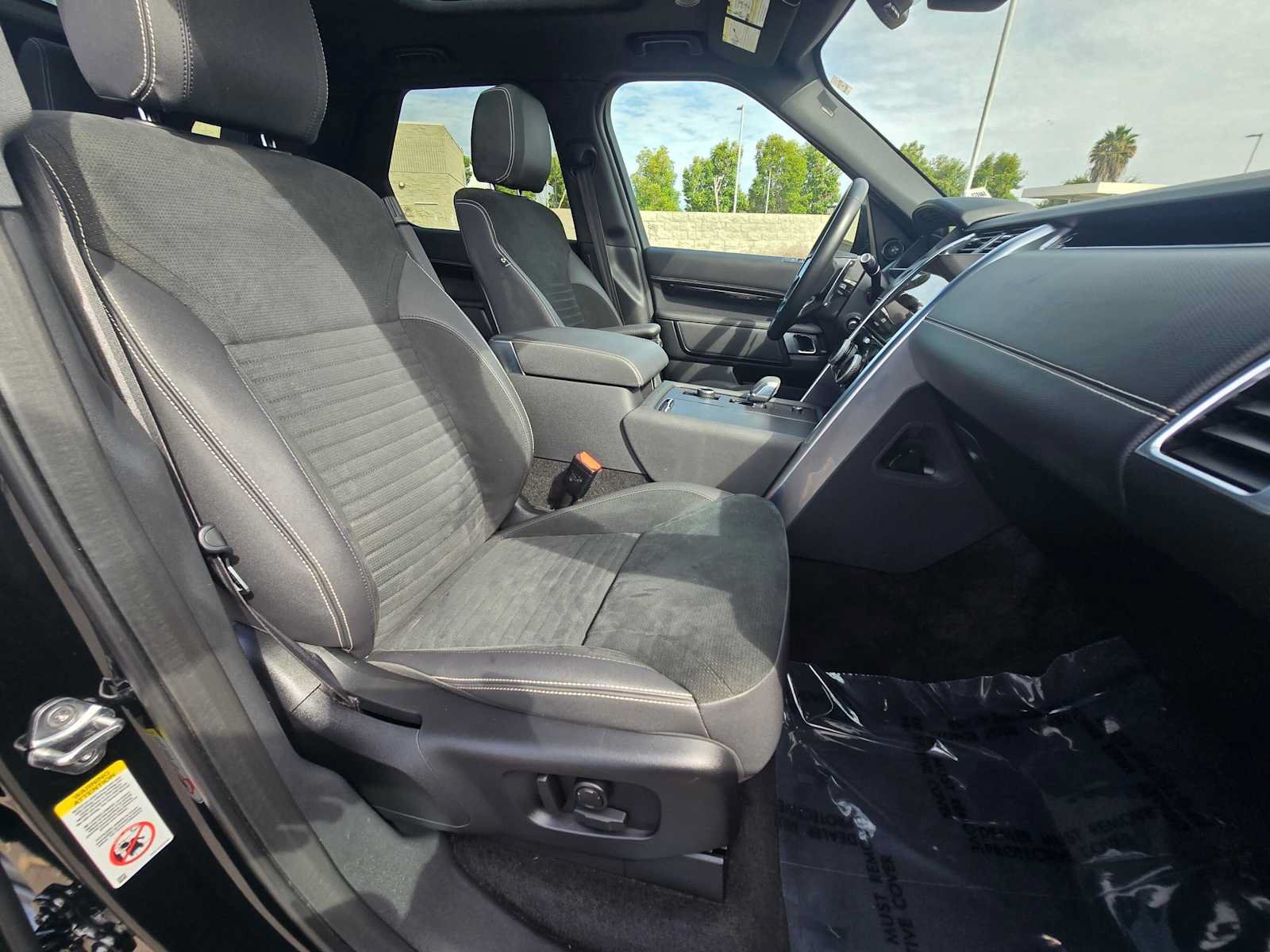 Used 2023 Land Rover Discovery S R-Dynamic AWD/4WD image 10