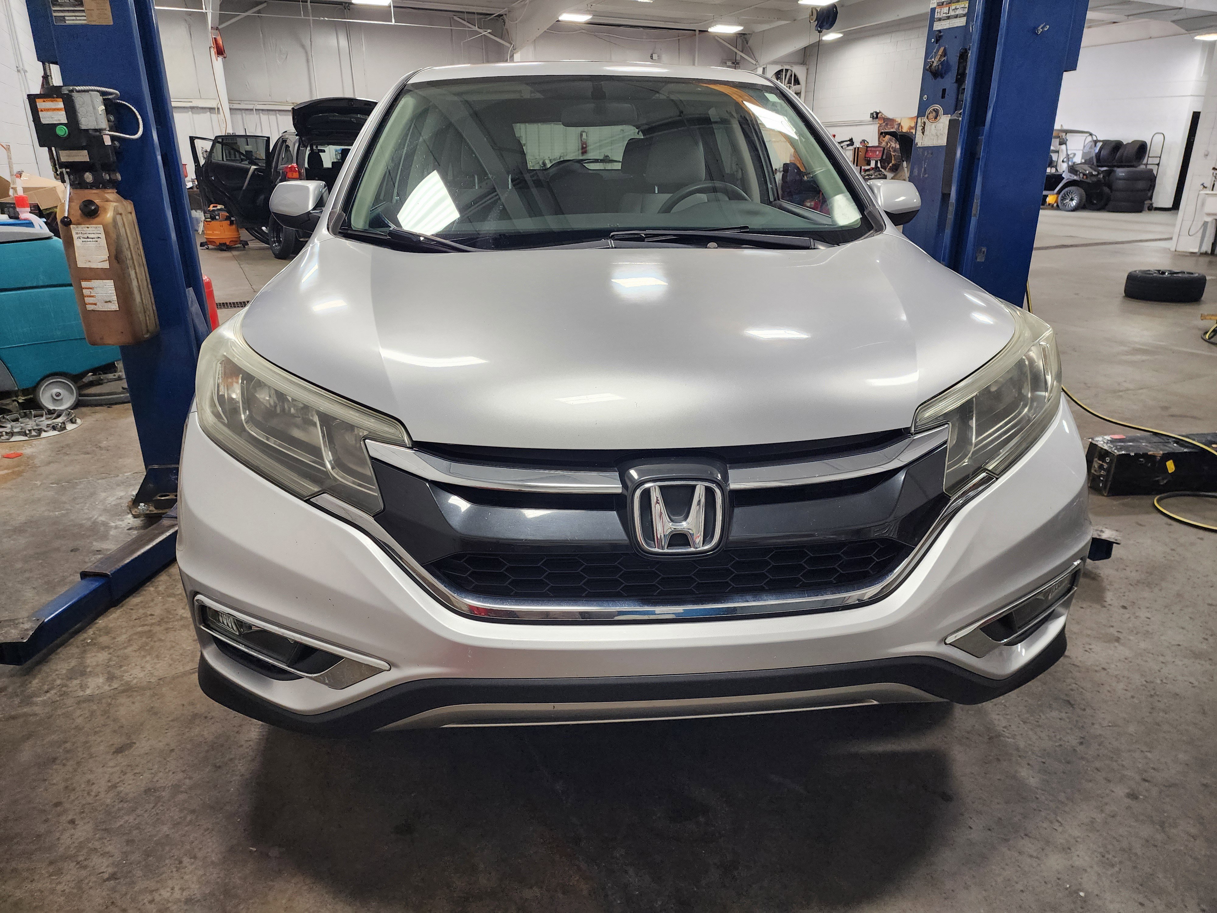 Used 2015 Honda CR-V EX image 2