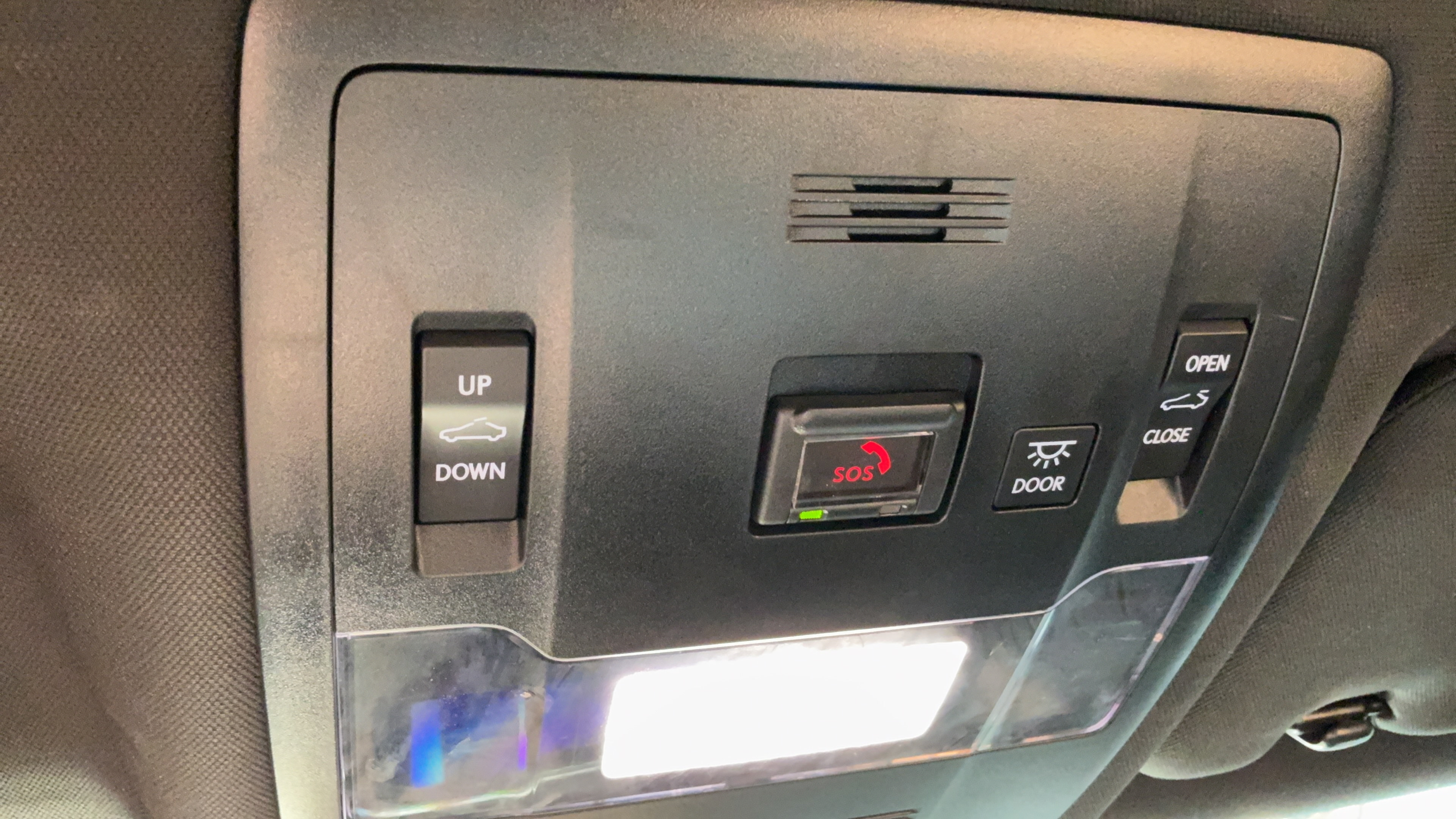 Used 2023 Lexus UX 250h AWD w/ Premium Package image 21