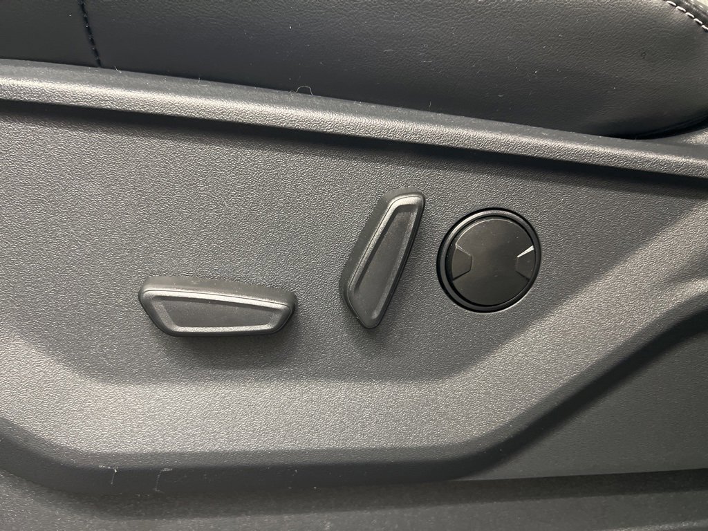 New 2026 Ford Expedition Platinum image 30