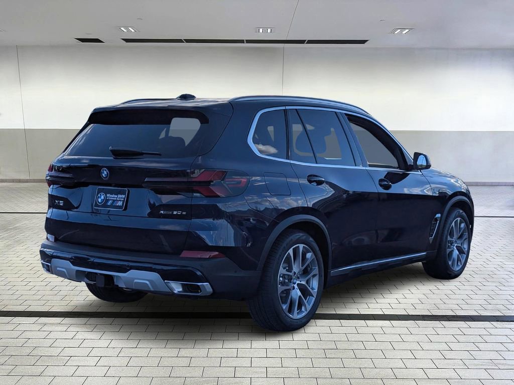 New 2026 BMW X5 xDrive50e w/ Climate Comfort Package image 5