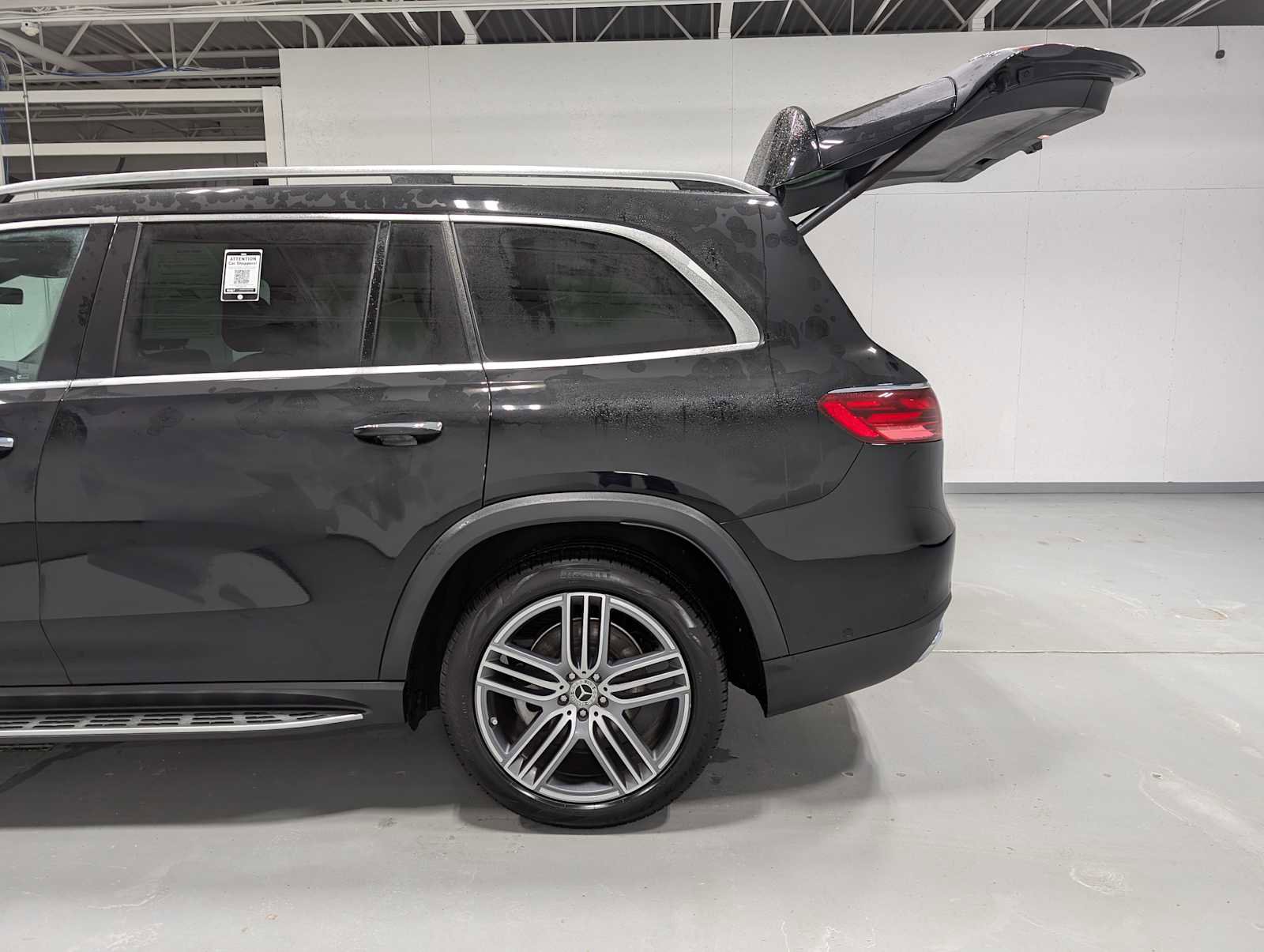 Used 2024 Mercedes-Benz GLS 450 GLS 450 image 11