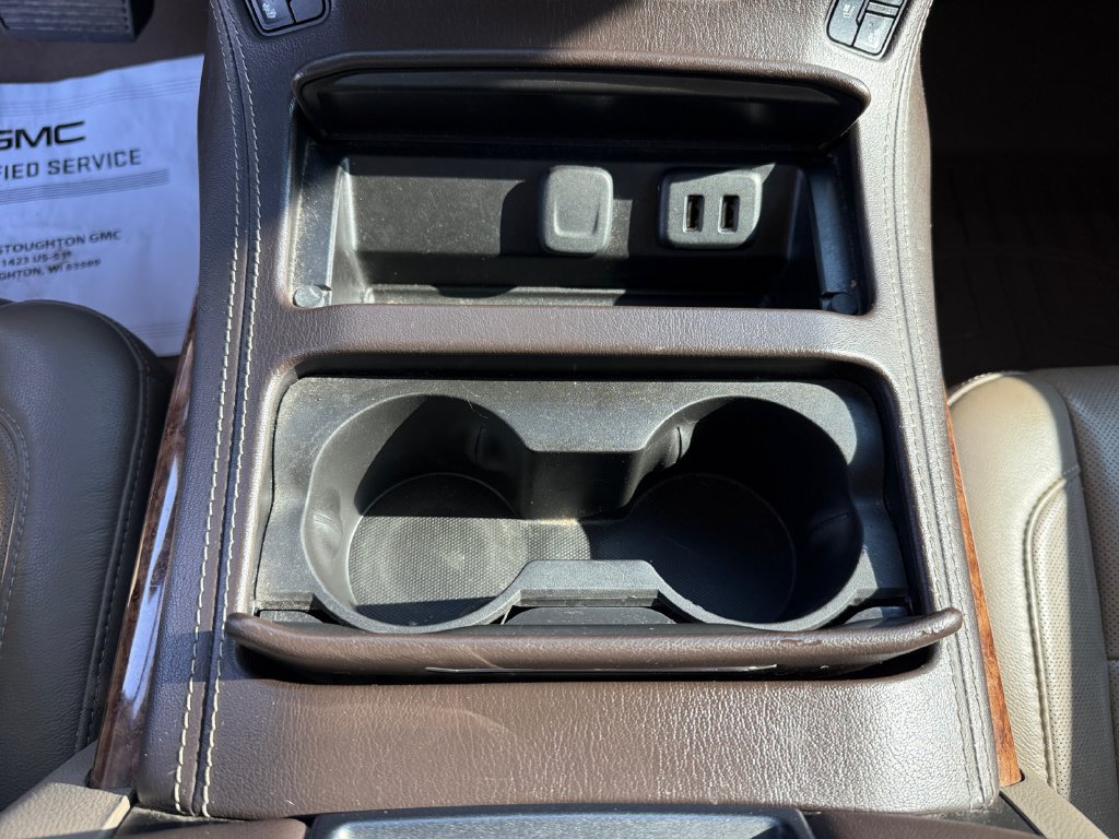 Used 2019 Chevrolet Tahoe Premier AWD/4WD image 32
