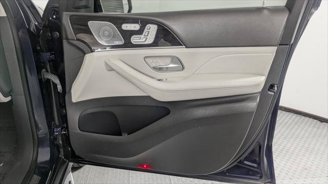 Used 2020 Mercedes-Benz GLS 450 4MATIC image 26