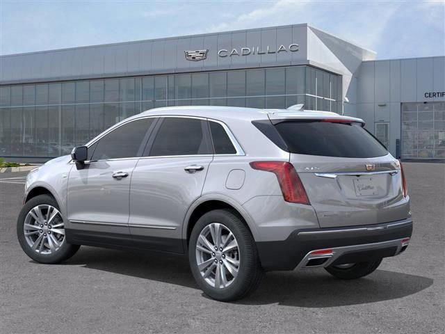 Certified 2025 Cadillac XT5 Premium Luxury w/ LPO, Floor Liner Package AWD/4WD image 3