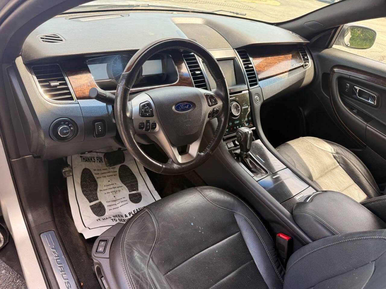 Used 2014 Ford Taurus Limited w/ Equipment Group 301A AWD/4WD image 11