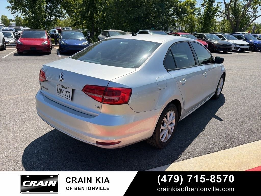 Used 2015 Volkswagen Jetta SE FWD image 3