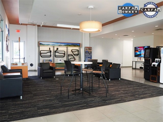 Used 2025 Toyota Sienna XSE w/ XSE Premium Package image 49