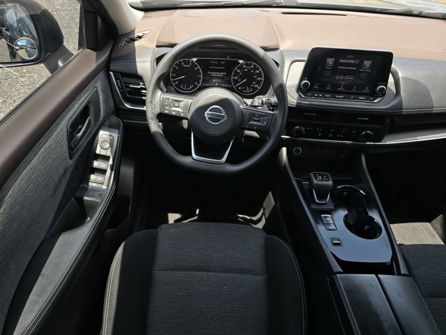 Used 2021 Nissan Rogue S FWD image 18