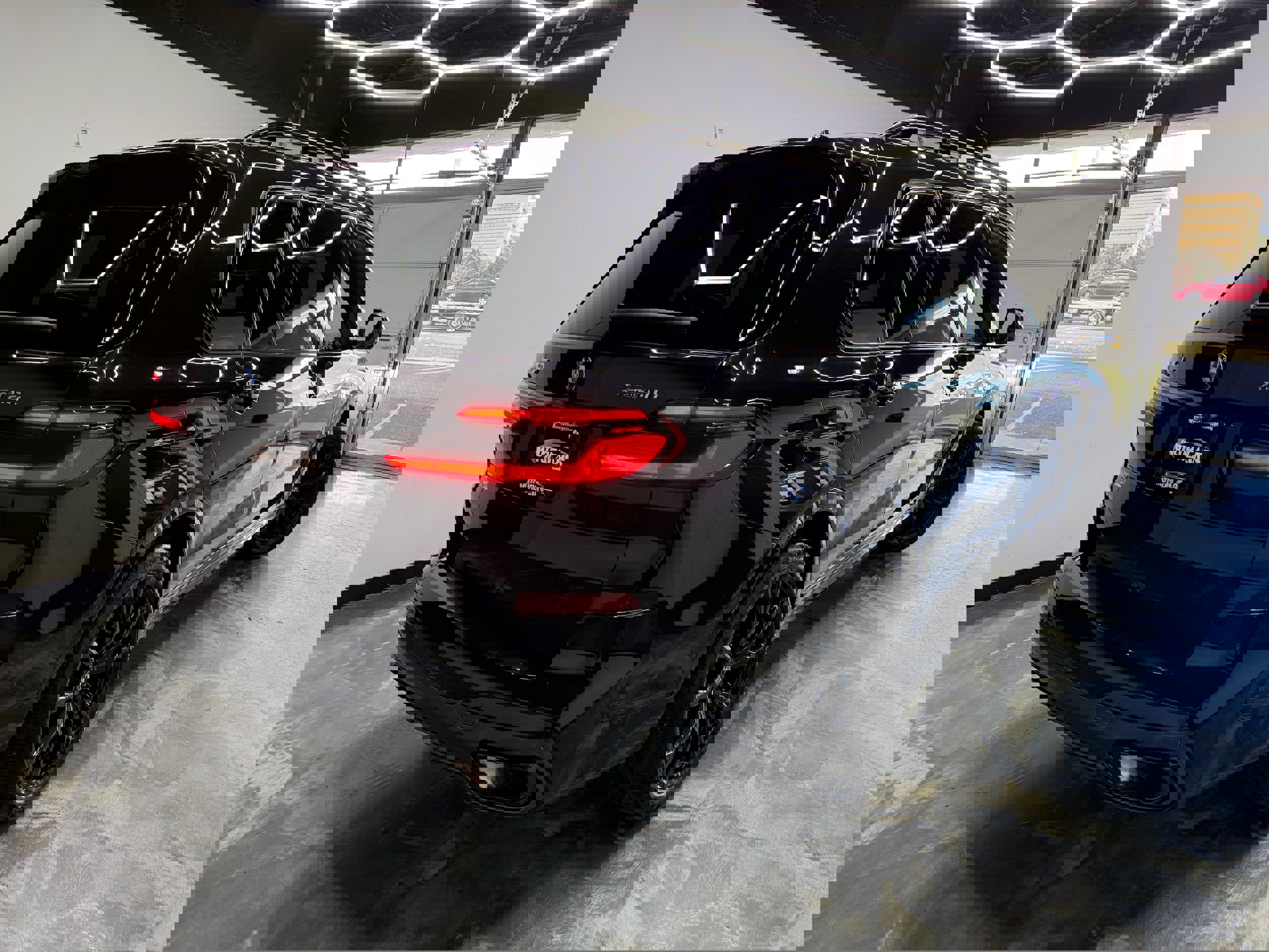 Used 2024 BMW X7 xDrive40i image 3