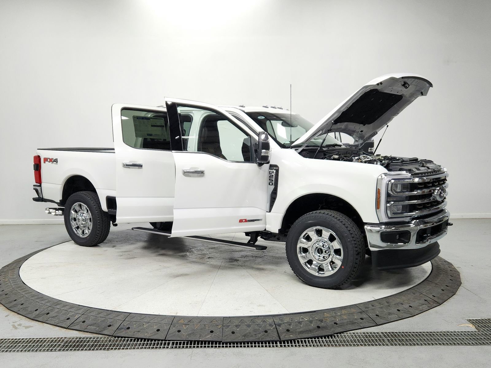 New 2026 Ford F250 King Ranch image 9