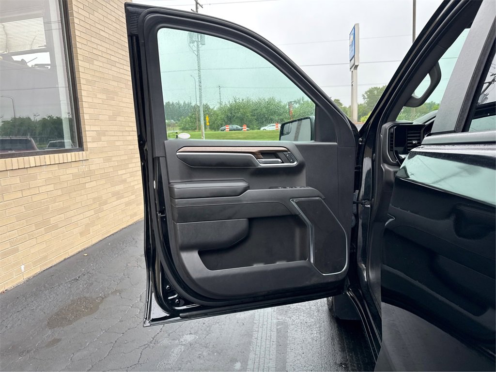 Used 2023 Chevrolet Silverado 1500 LT image 19