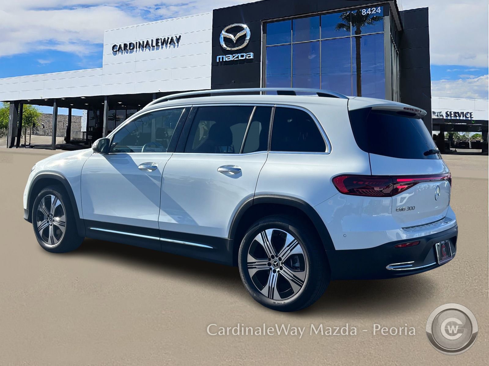 Used 2024 Mercedes-Benz EQB 300 300 image 4