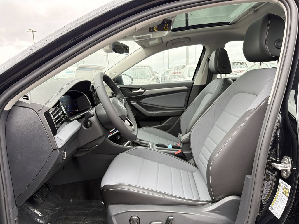 New 2026 Volkswagen Jetta SE FWD image 11