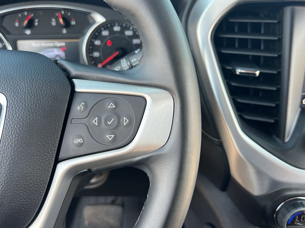 Used 2023 GMC Acadia SLT w/ LPO, Floor Liner Package image 34