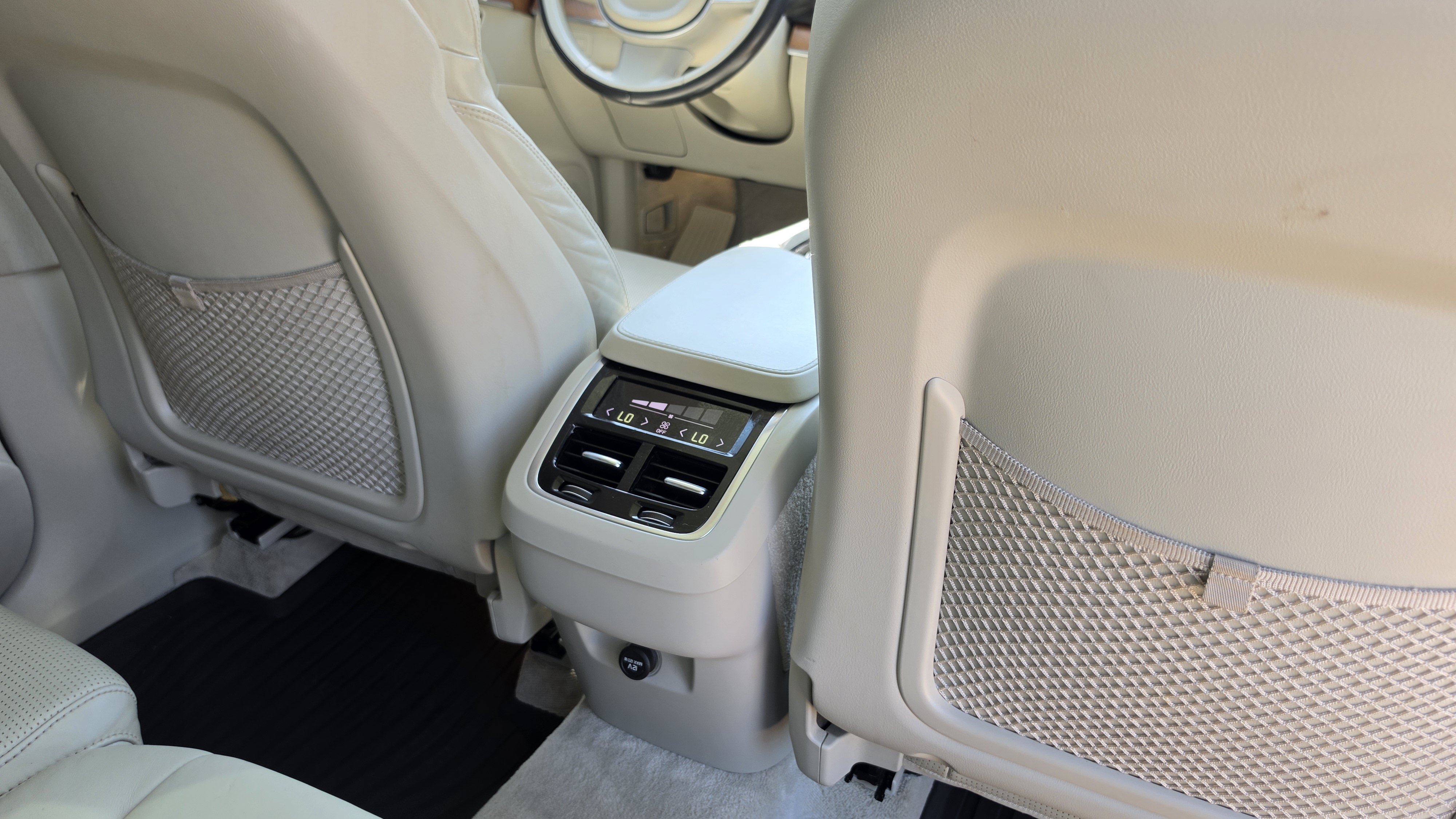 Used 2016 Volvo XC90 T6 Inscription AWD/4WD image 29