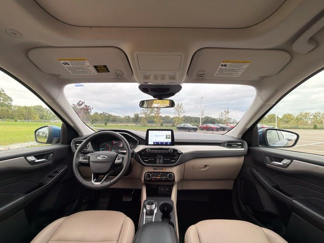Used 2022 Ford Escape SEL AWD/4WD image 18
