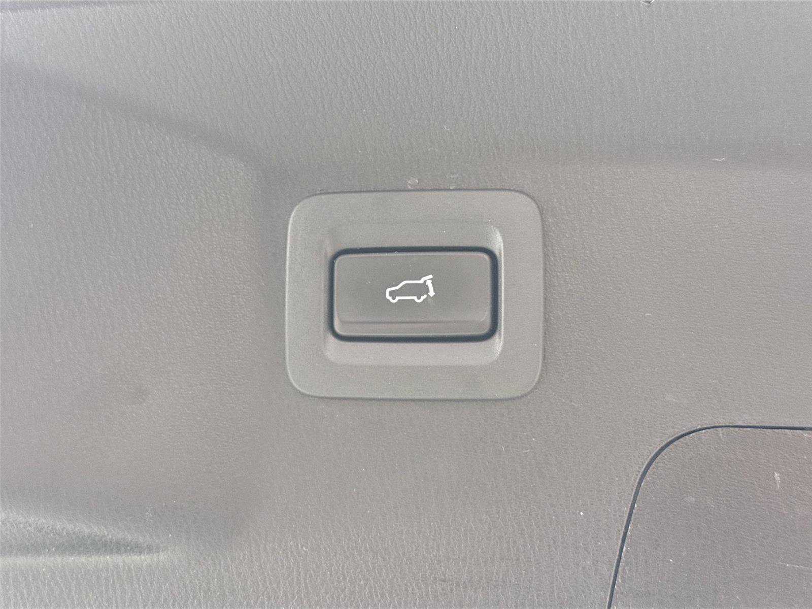 Used 2020 MAZDA CX-9 Touring image 40