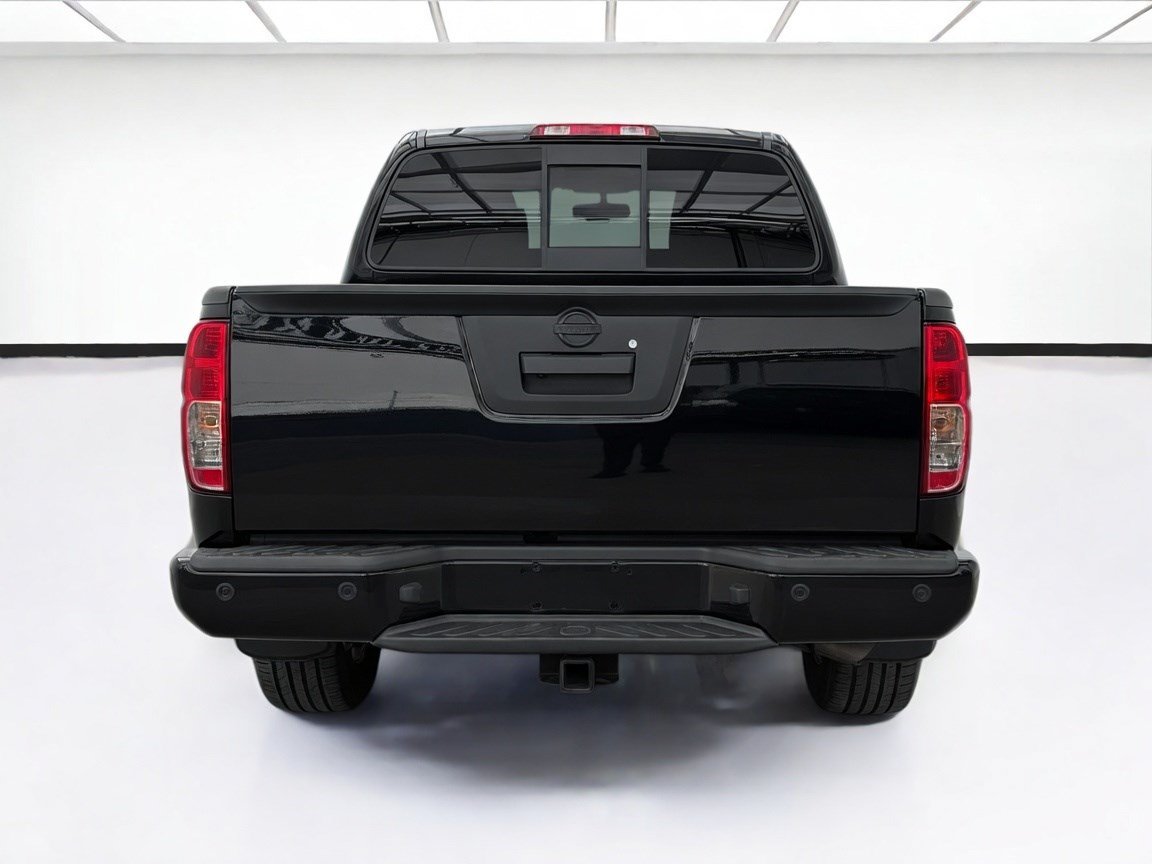 Used 2021 Nissan Frontier SV w/ Midnight Edition Floor Mats AWD/4WD image 5