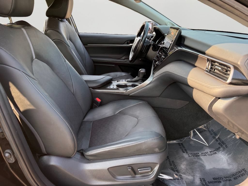 Used 2022 Toyota Camry XSE w/ Navigation Package FWD image 8