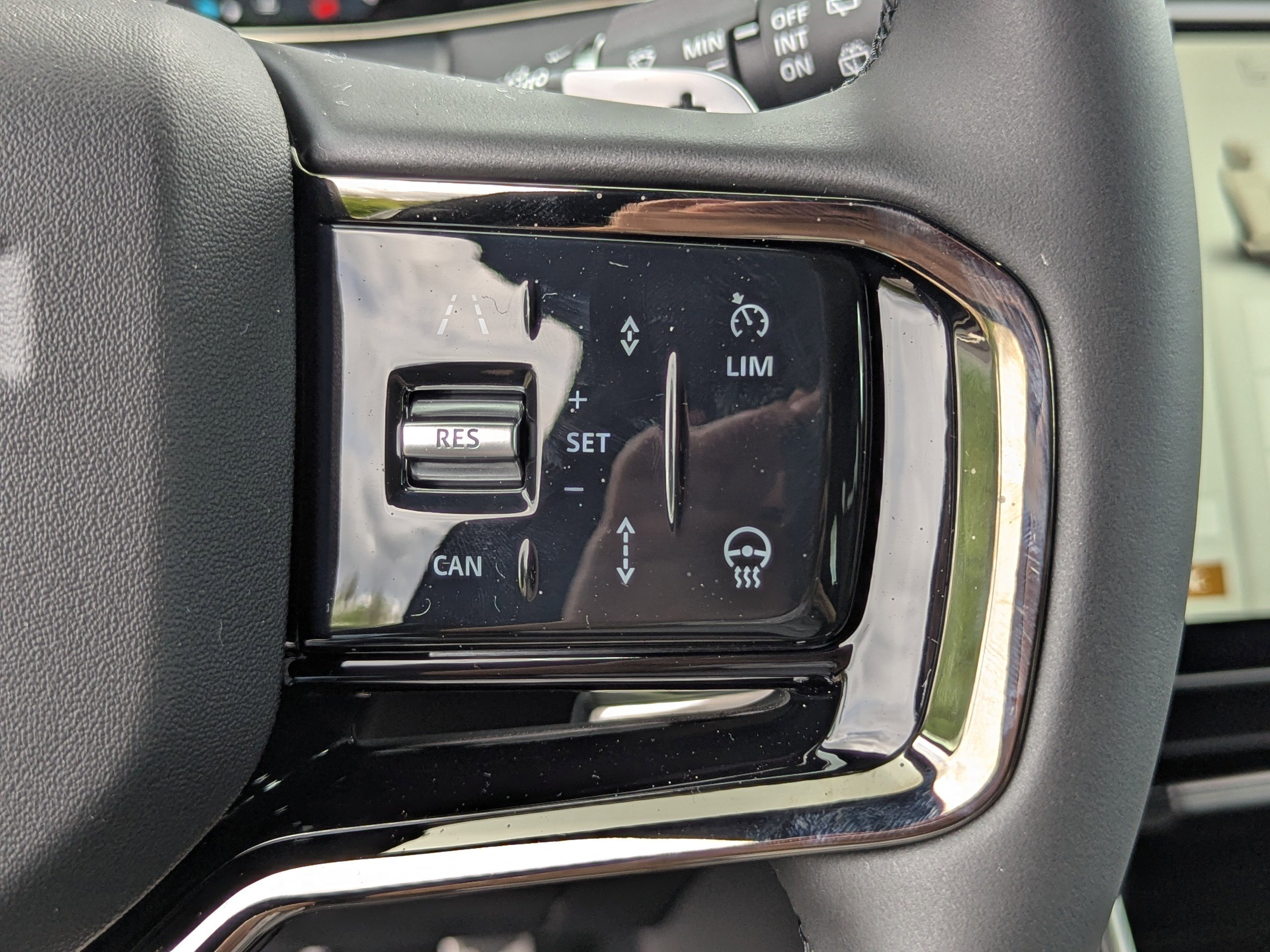 New 2026 Land Rover Range Rover Evoque Dynamic SE image 33