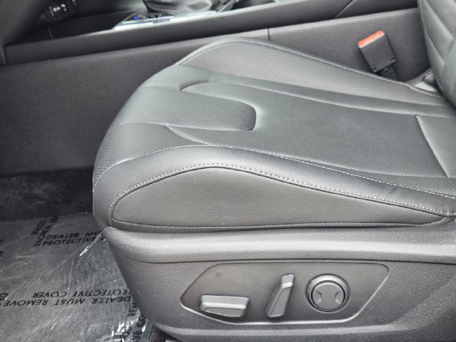 Certified 2026 Hyundai Elantra Limited FWD image 18