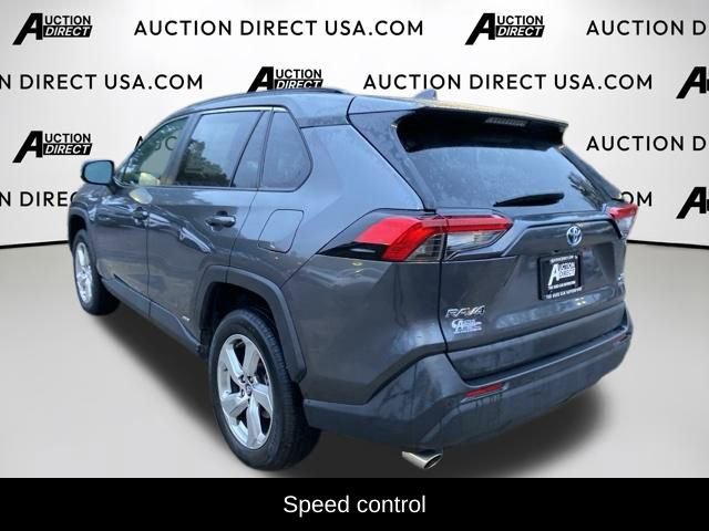 Used 2021 Toyota RAV4 XLE Premium image 12