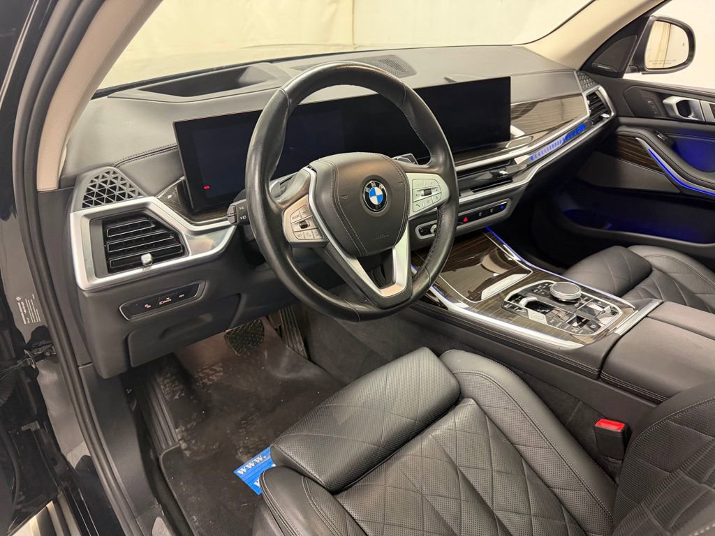 Used 2024 BMW X7 xDrive40i image 25
