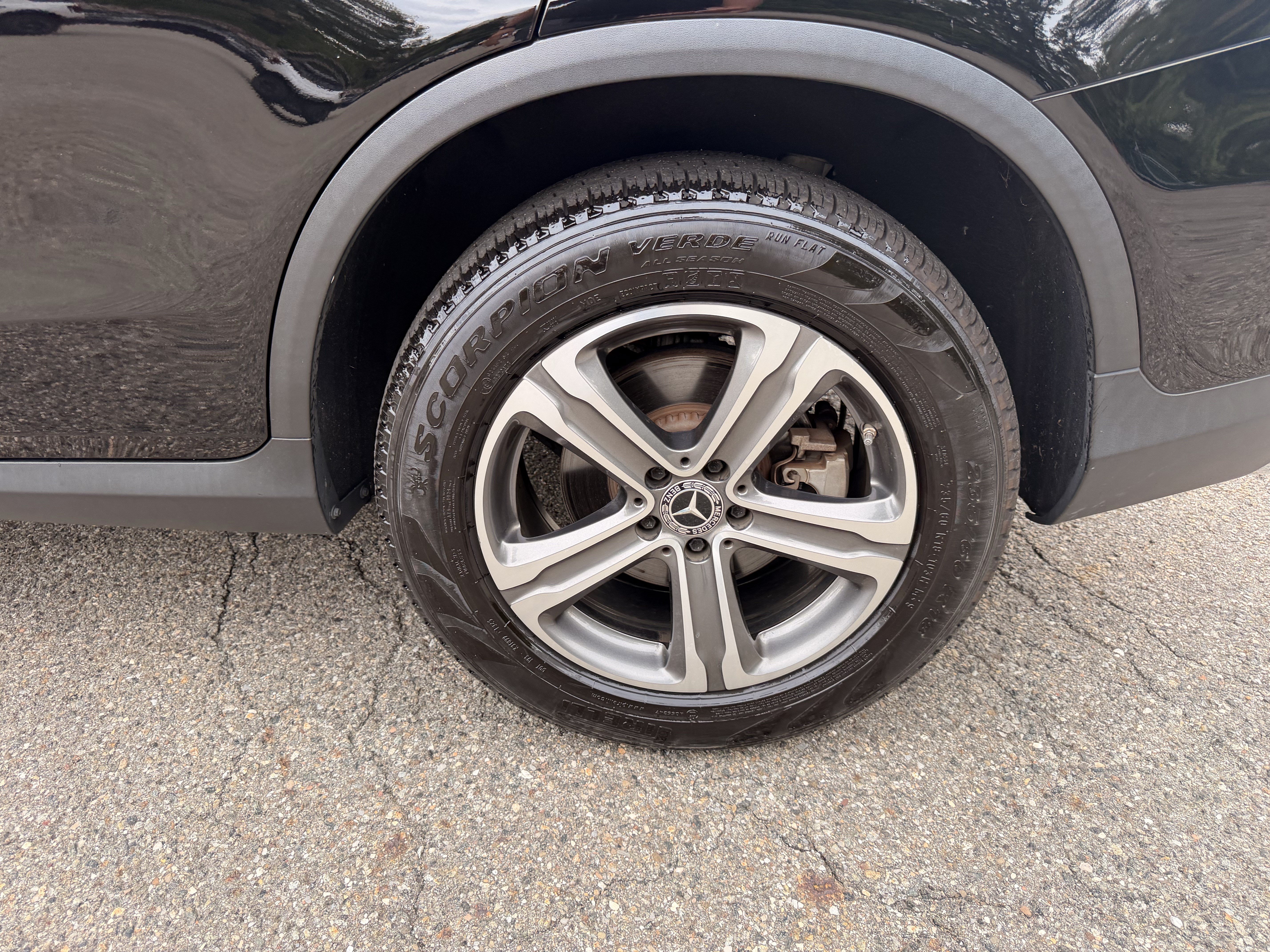 Used 2019 Mercedes-Benz GLC 300 4MATIC image 9