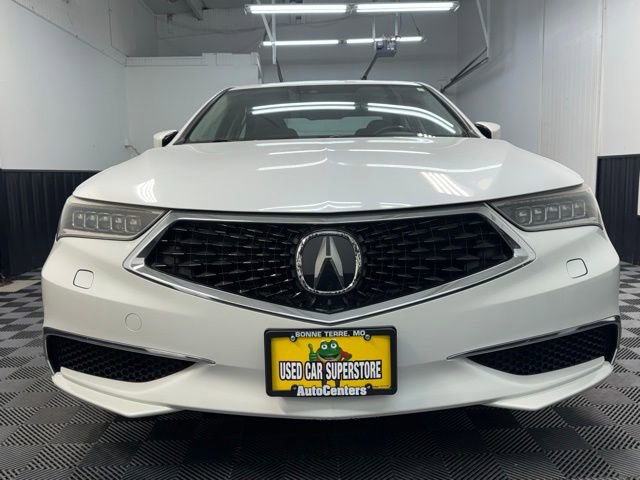 Used 2020 Acura TLX image 2