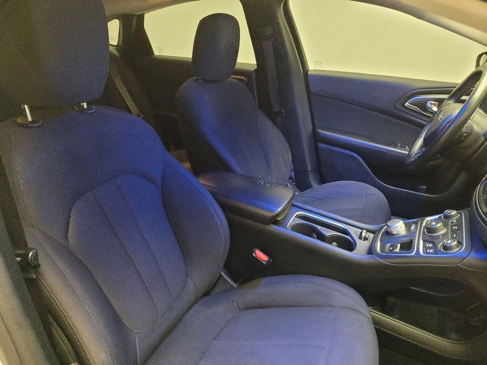 Used 2015 Chrysler 200 Limited w/ Convenience Group FWD image 21