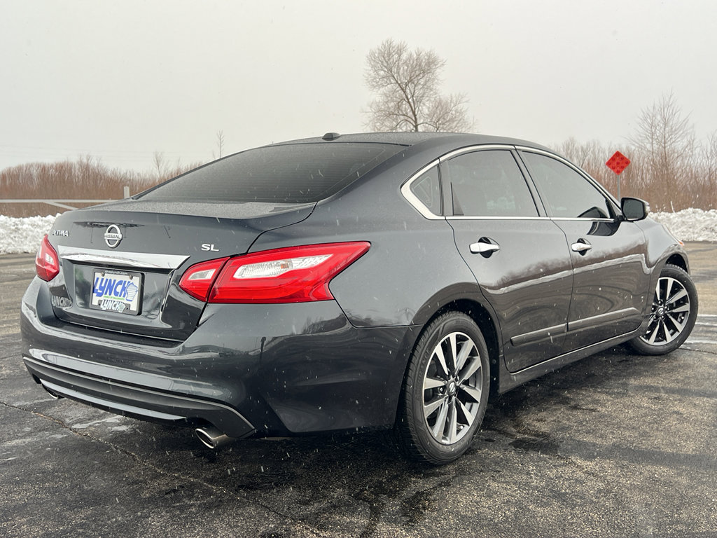Used 2017 Nissan Altima 2.5 SL w/ 2.5 Technology Package image 4