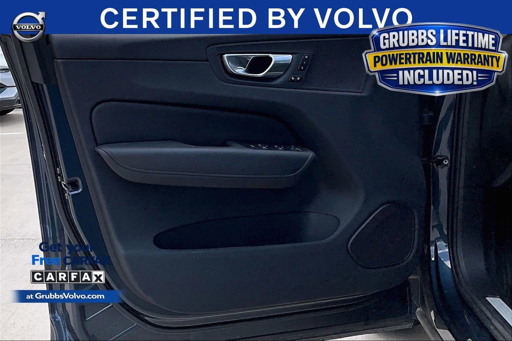 Used 2025 Volvo XC60 B5 Plus AWD/4WD image 22